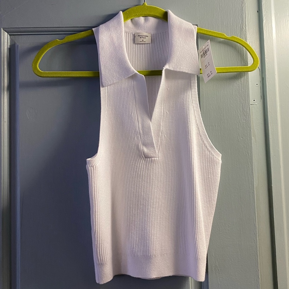 Abercrombie & Fitch Polo Collar Tank in White - size Medium - BRAND NEW W/ TAGS